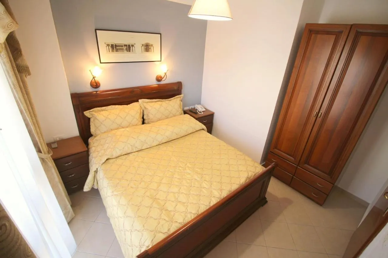 Olympia Hotel Saranda
