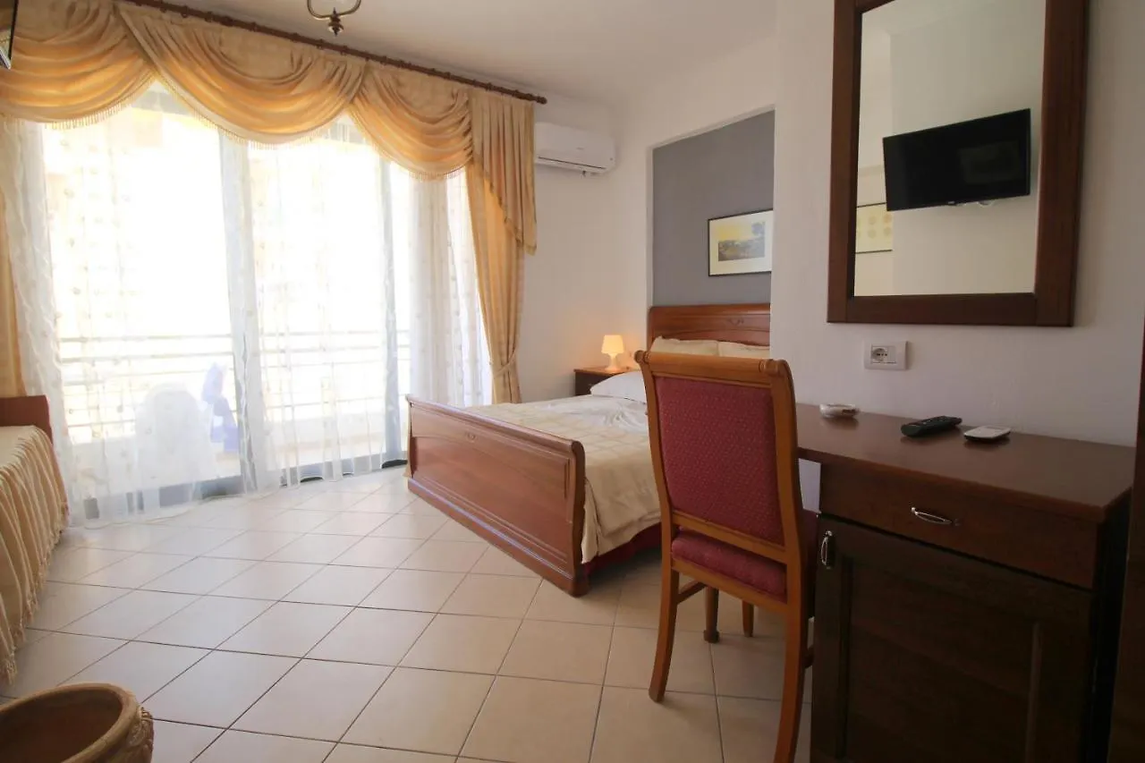 Olympia Hotel Saranda 3*,  Albania