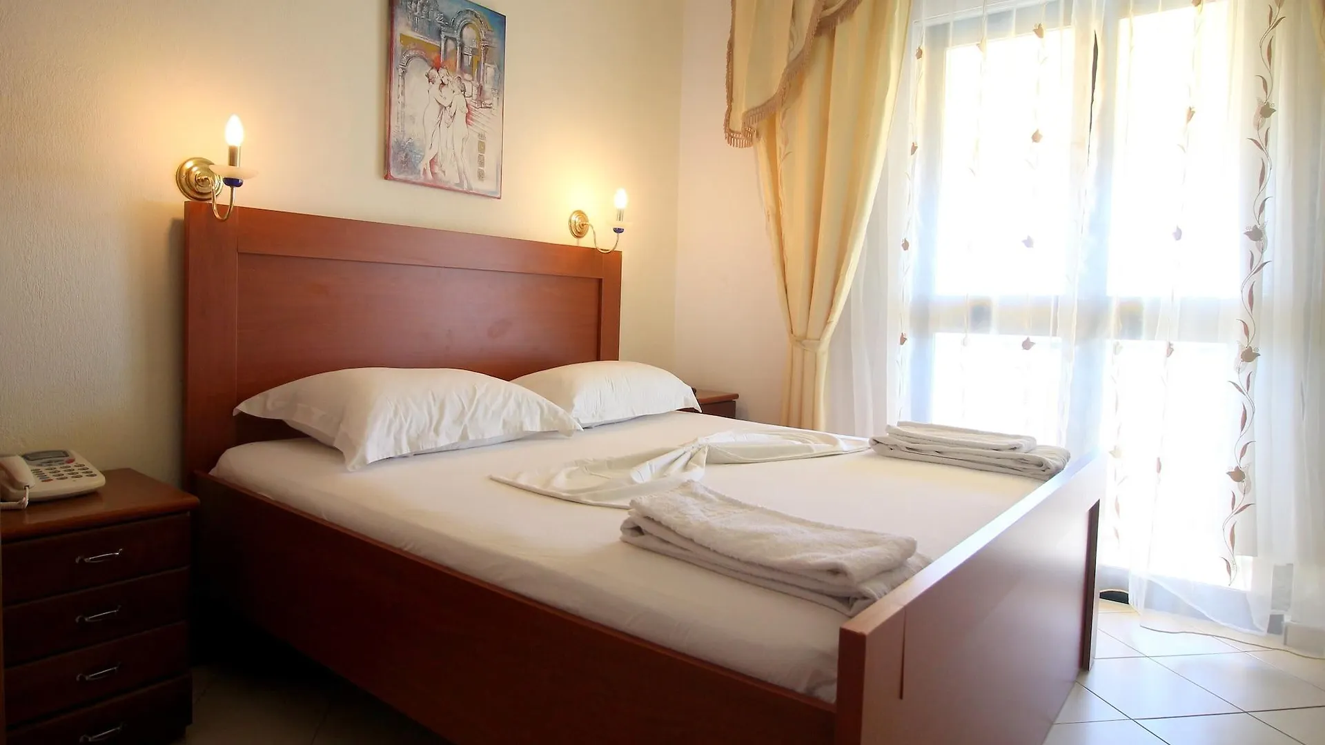 Olympia Hotel Saranda 3*,