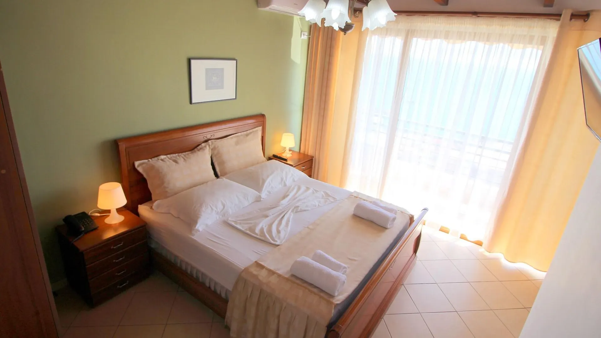 Olympia Hotel Saranda