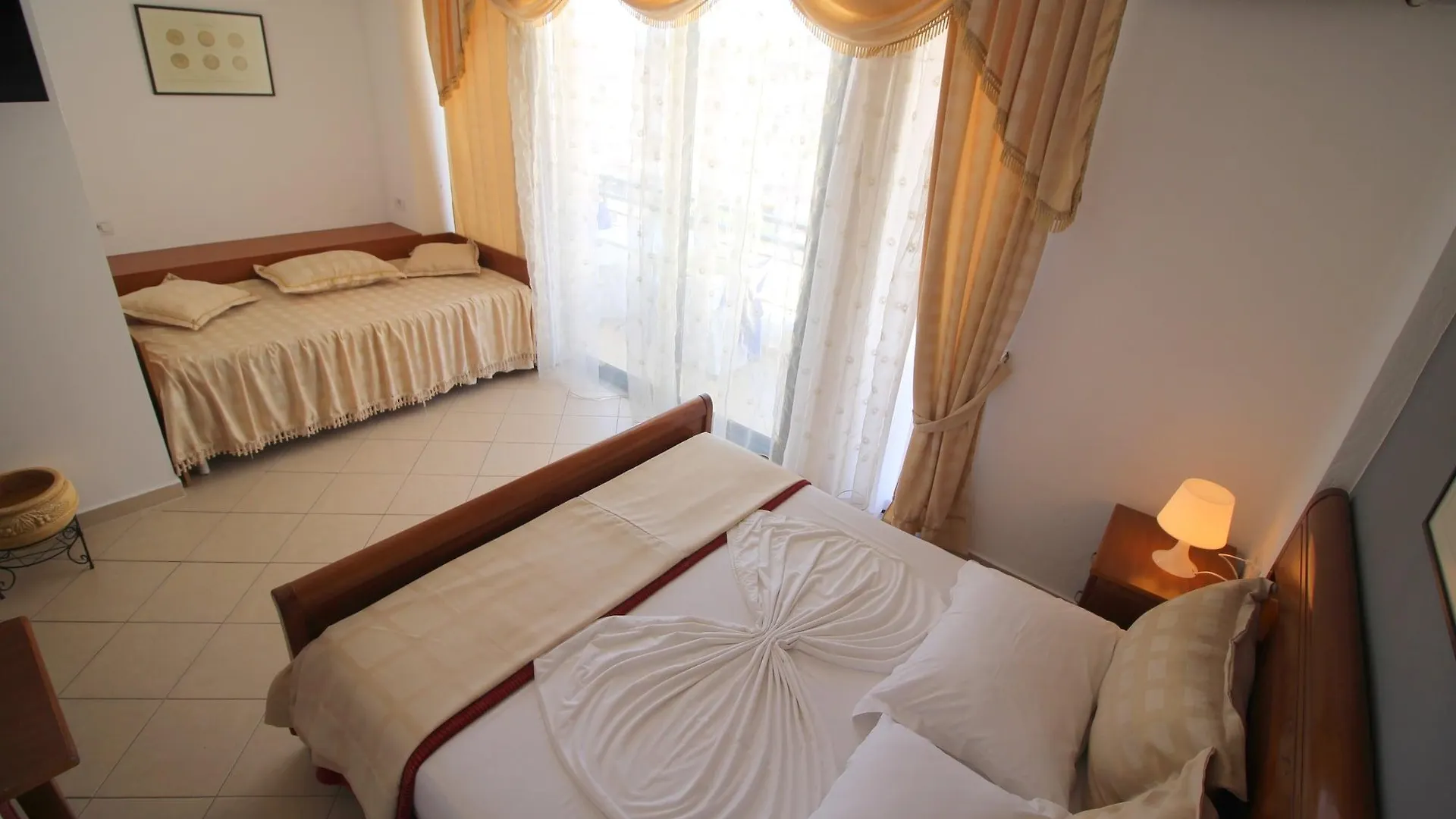 Olympia Hotel Saranda