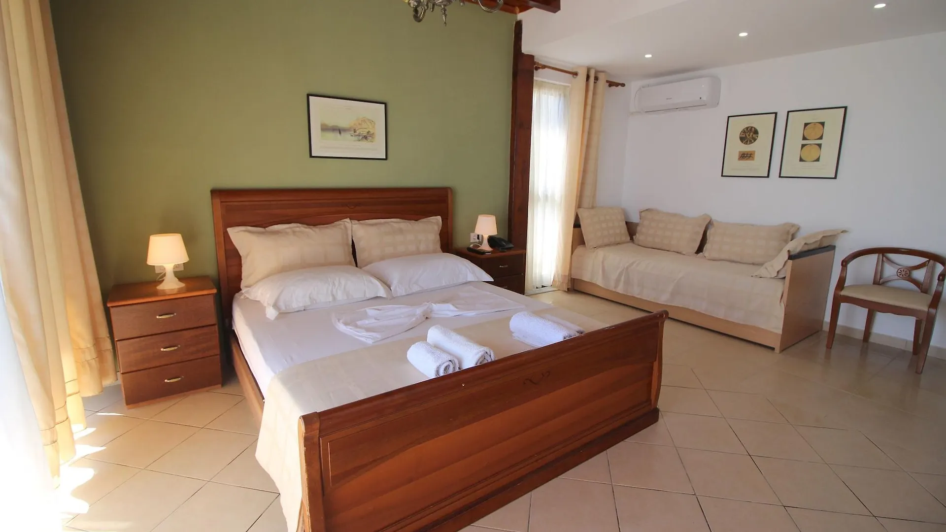 ***  Olympia Hotel Saranda Albania