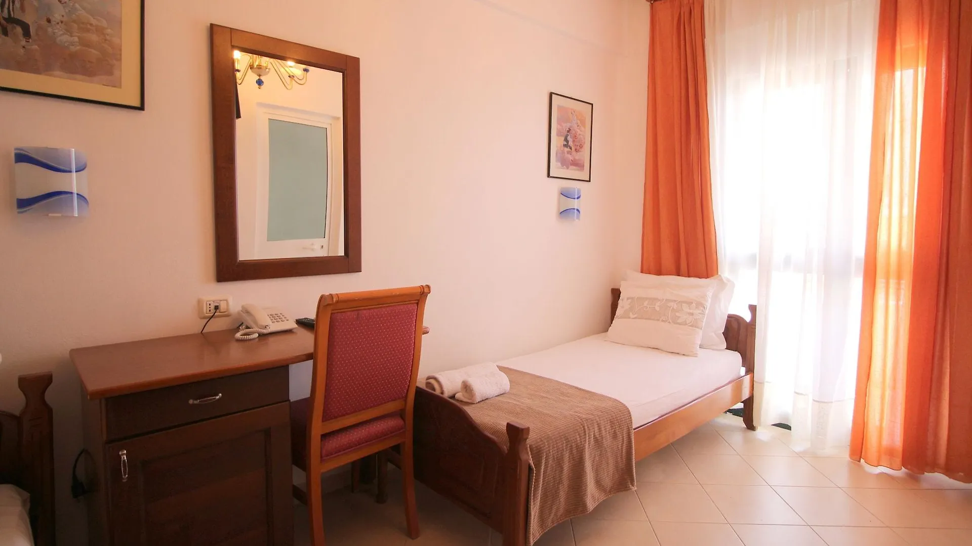 ***  Olympia Hotel Saranda Albania